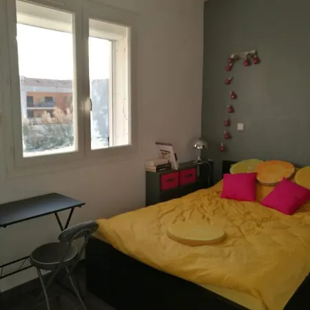 Le Moussaillon - F2 à 20 M De La